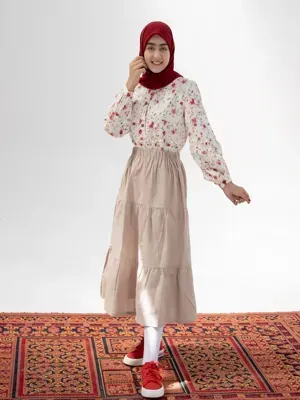 دامن لعیا