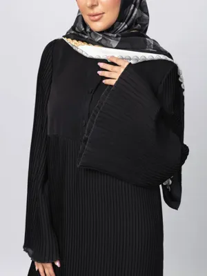 عبا دامن پلیسه